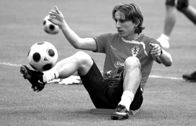 K联赛铁卫驰援中超！全北队长朴镇燮接近加盟浙江，后防补强再添强援